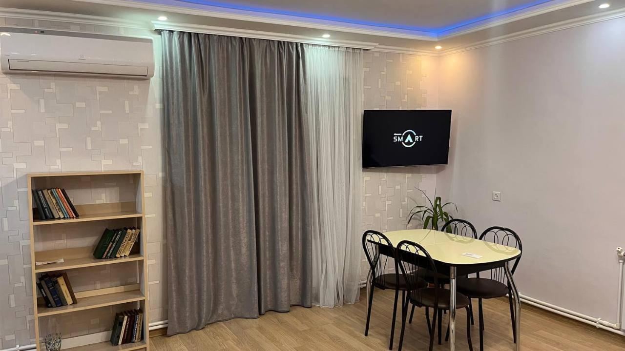Apartment Ani Vagharshapat Esterno foto