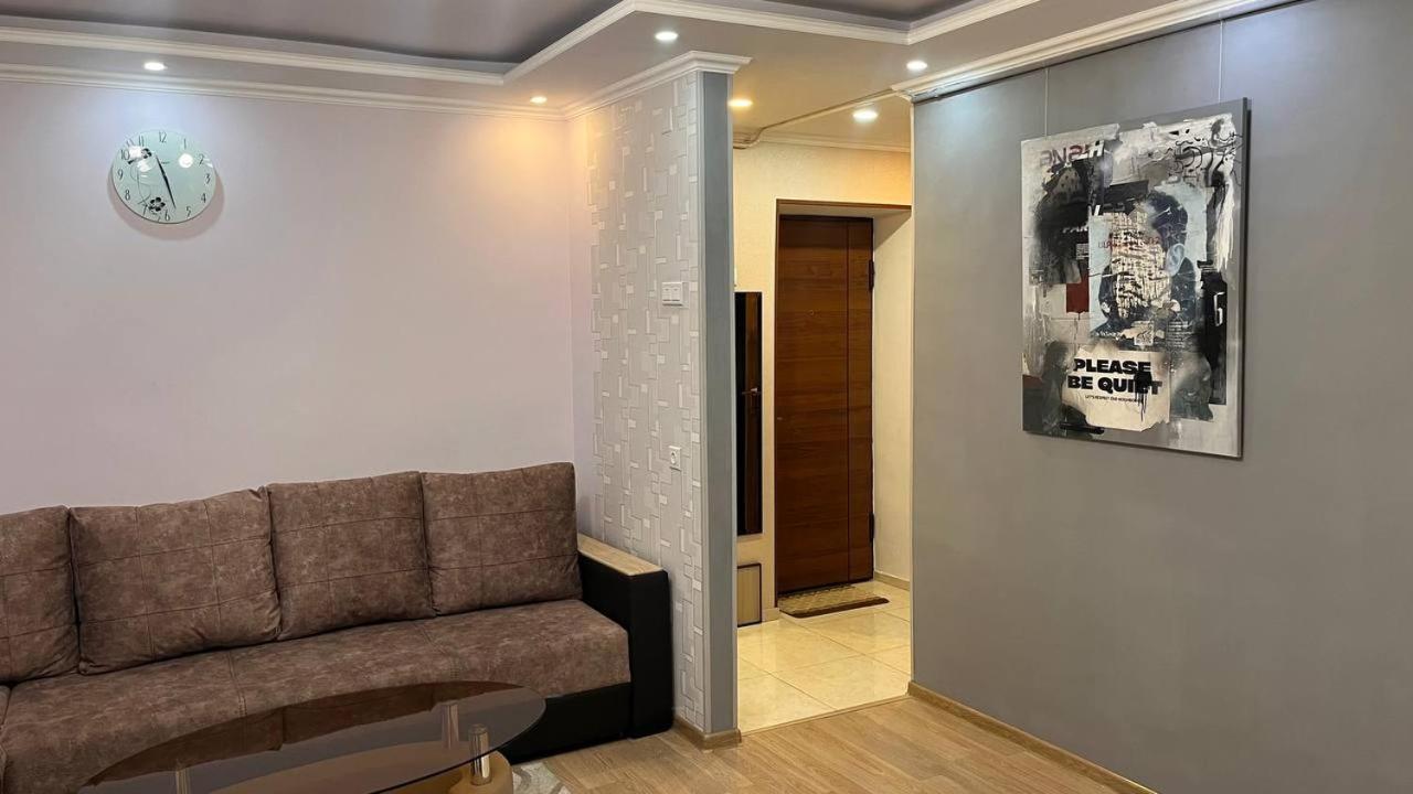 Apartment Ani Vagharshapat Esterno foto